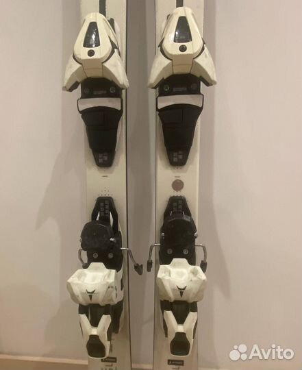 Горные лыжи atomic 150