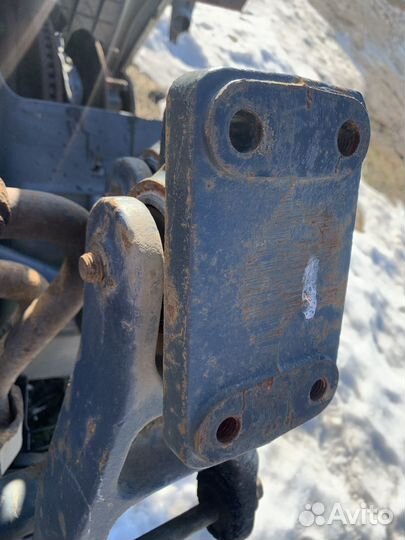 Кронштейн кабины, передний правый iveco Stralis