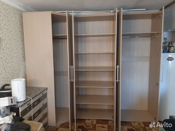 Шкафы для одежды, б/у