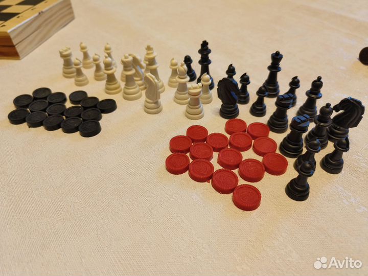 Шахматы и дорожные шахматы