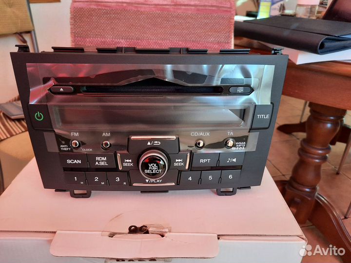Штатная Магнитола на Honda CR-V 2011