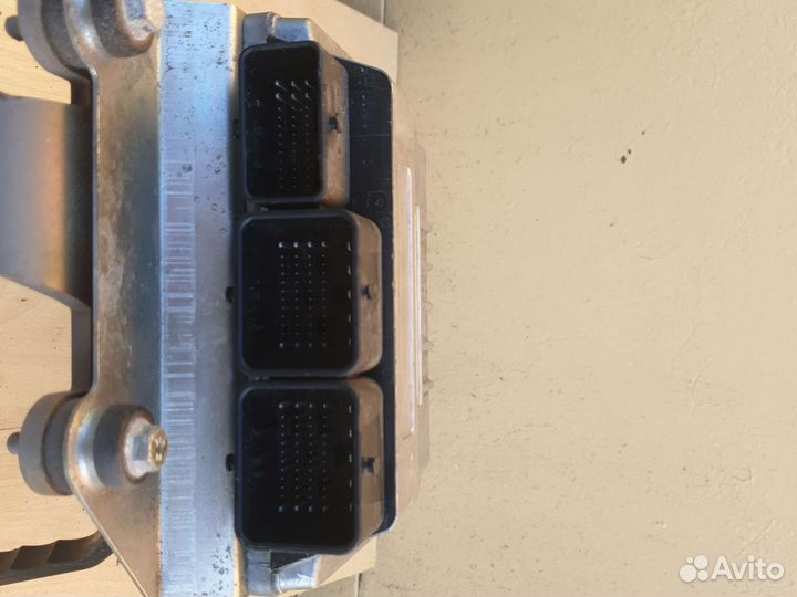 Блок управления двигателем