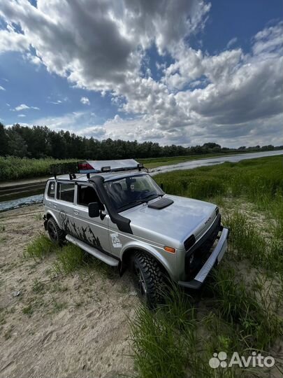 LADA 4x4 (Нива) 1.7 МТ, 2002, 10 000 км