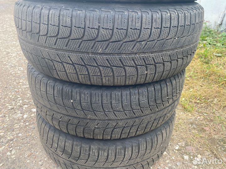 Michelin X-Ice XI3 205/60 R16