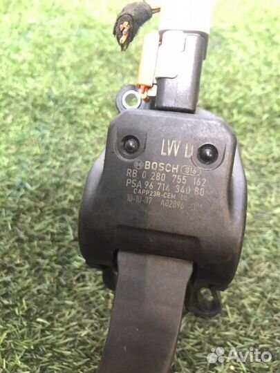 Педаль газа Peugeot 308 5D DV6dted 2011