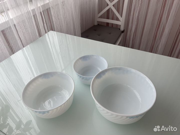Набор салатников новый