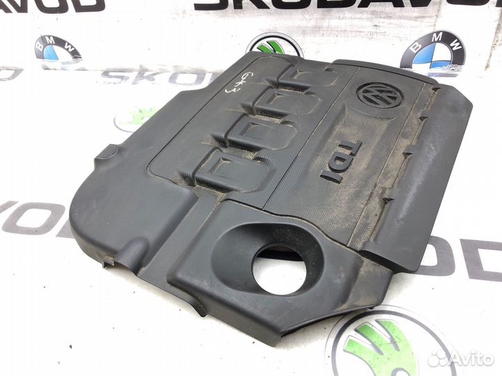 Крышка двигателя декоративная Volkswagen Passat B8