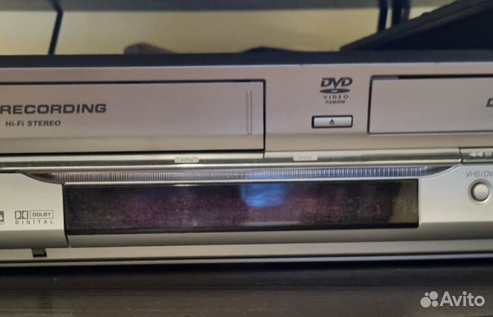 Видеомагнитофон JVC VHS/DVD
