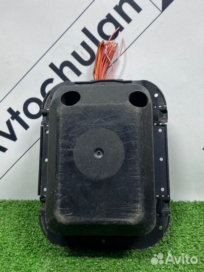 Блок предохранителей передний Mercedes-Benz