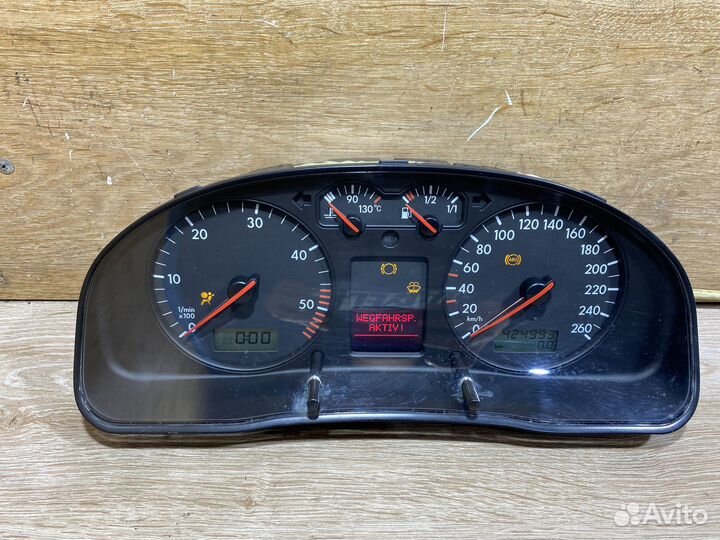 Панель приборов VW Passat B5 дизель 1121105
