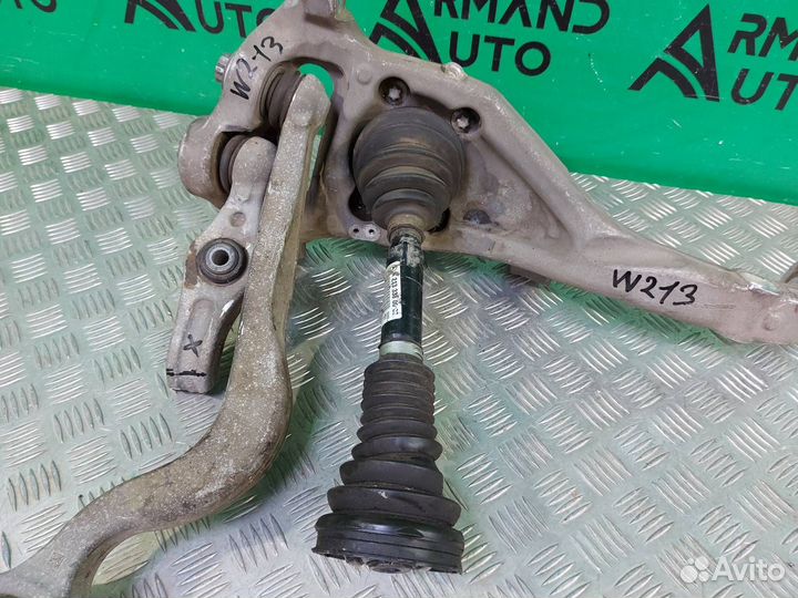 Кулак поворотный передний правый Mercedes E-Class