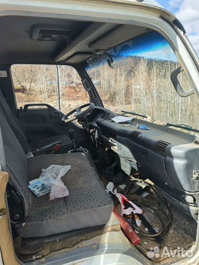 Isuzu Elf с КМУ, 2010