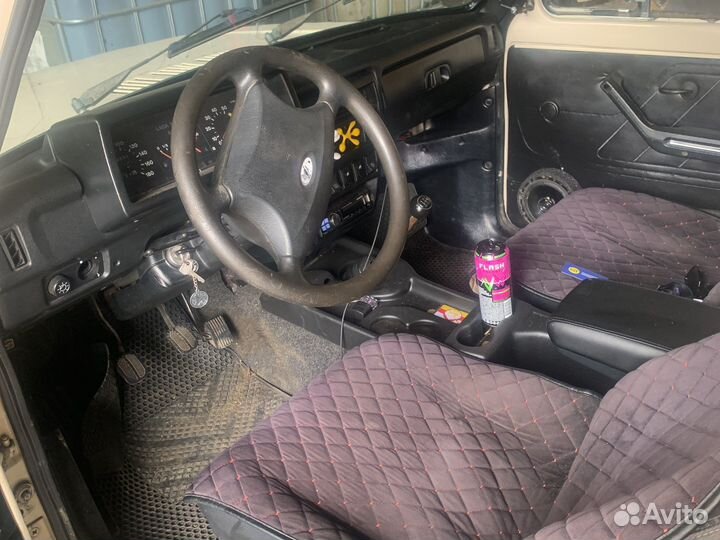 LADA 4x4 (Нива) 1.7 МТ, 1996, 1 000 000 км