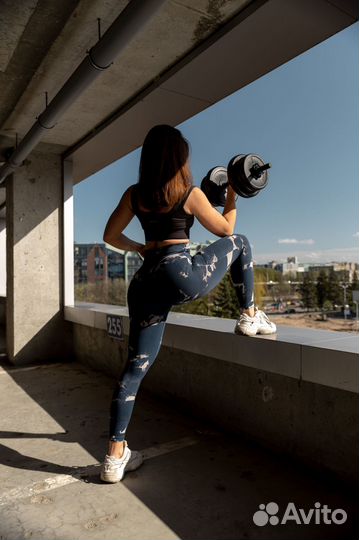 Пара гантелей польских новых D6