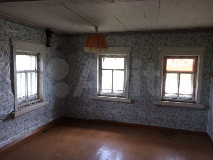 Дом 27 м² на участке 44 сот.