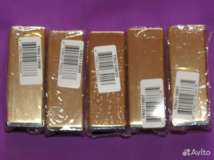 Лимитированные футляры для помад Yves Saint Lauren