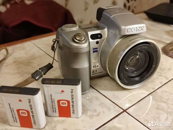 Компактный фотоаппарат sony