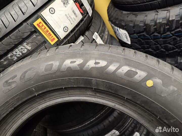 Pirelli Scorpion 275/45 R20 110V