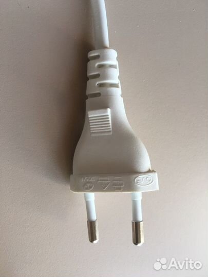 Шнур питания, кабель с вилкой и выключателем