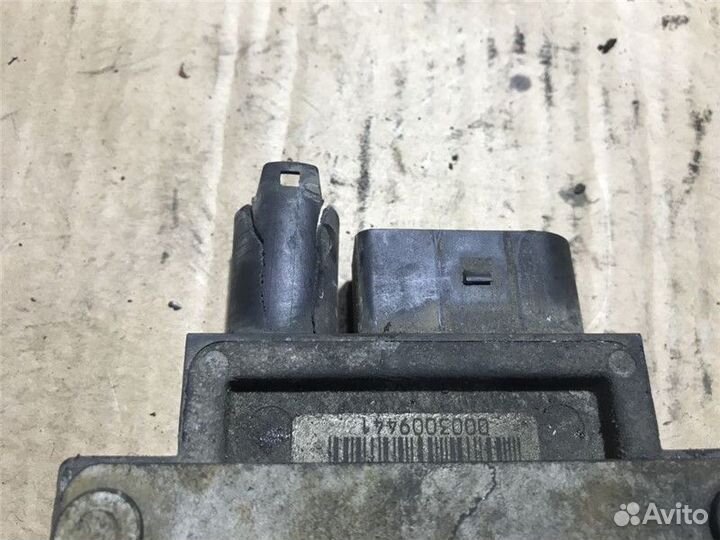 Реле накала свечей BMW X3 E83 (12 21 7 801 200)