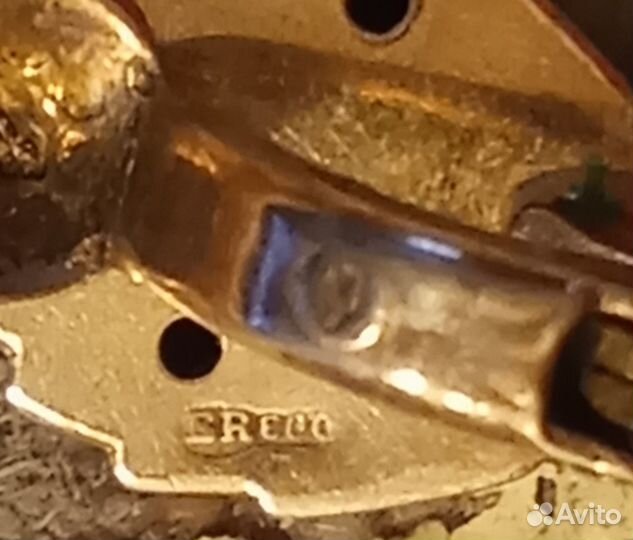 Клипсы старинные с кораллами 0,8 и 0. 5. 20-ыг гг