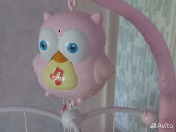 Музыкальный мобиль на кроватку