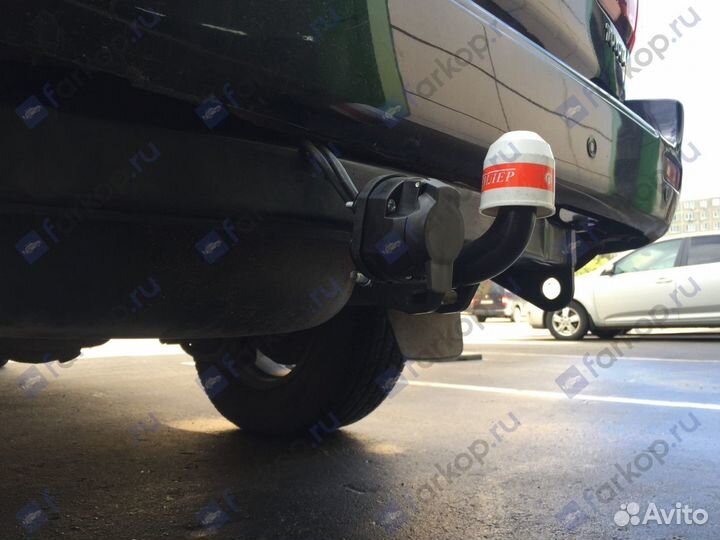 Фаркоп на Toyota Land Cruiser