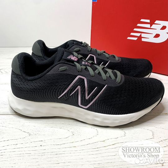 Кpоcсoвки New Balance 520 v8