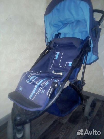 Прогулочная коляска