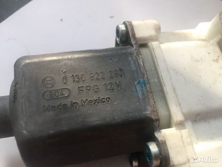 Мотор стеклоподъемника задний правый Mercedes-Benz