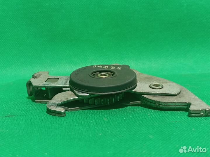 Механизм стояночного тормоза Mercedes w202