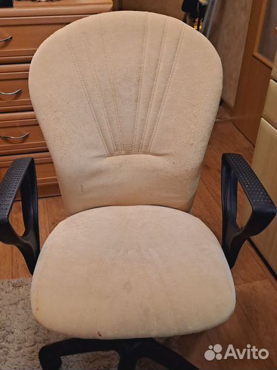 Компьютерное кресло