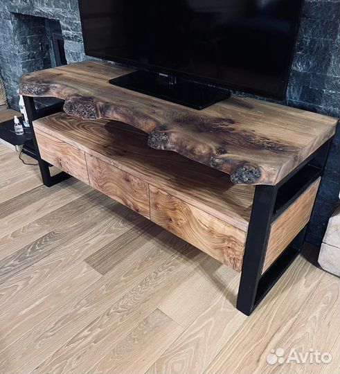 Тумба под телевизор из массива на заказ