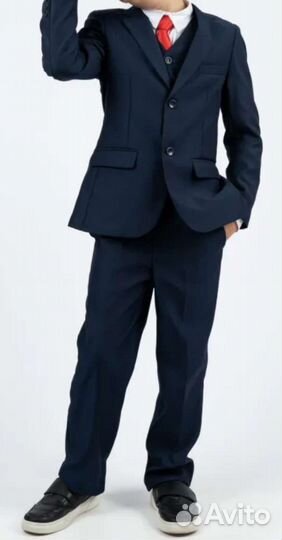 Школьный костюм для мальчика 140 новый