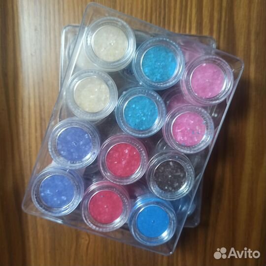 Ракушки для дизайна ногтей