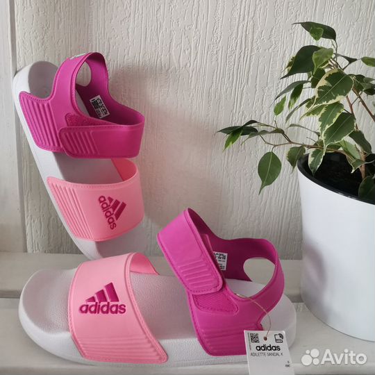 Сандалии Adidas 38 (UK6) Оригиналы Новые