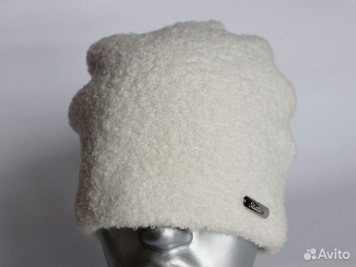 Теплая шапка 