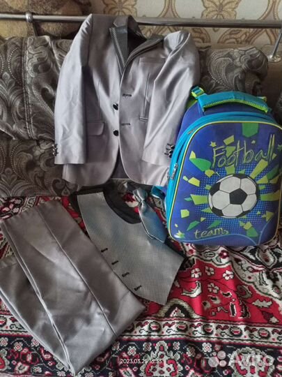 Школьный рюкзак