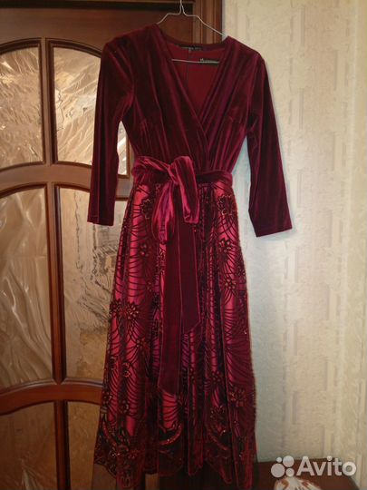 Платье вечернее 44