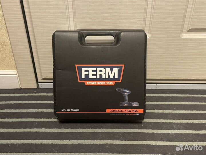 Аккумуляторный шуруповерт ferm CDM1120 (32Нм)