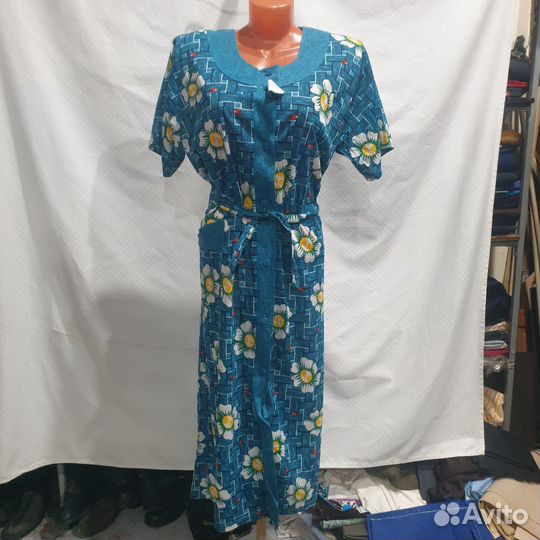 Халаты женские домашние. (новые) размер 50