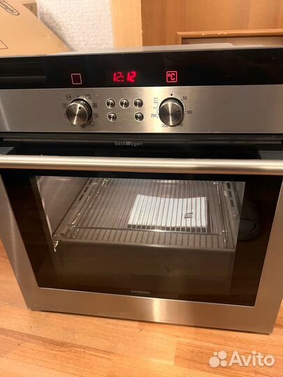 Духовой шкаф Siemens с выкатной дверью