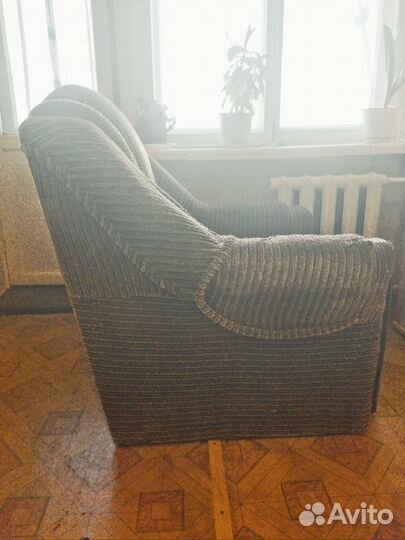 Мягкое кресло