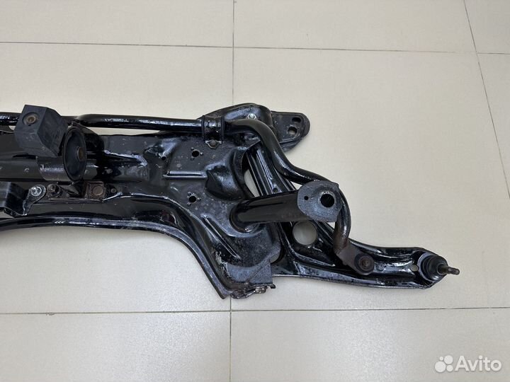 Подрамник передний Toyota Vitz 1