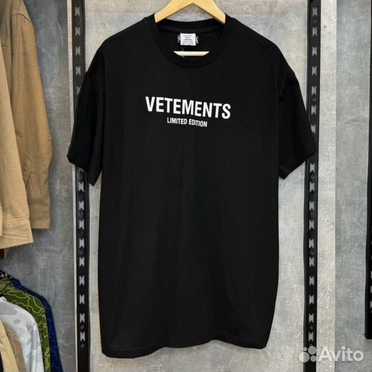 Футболка vetements