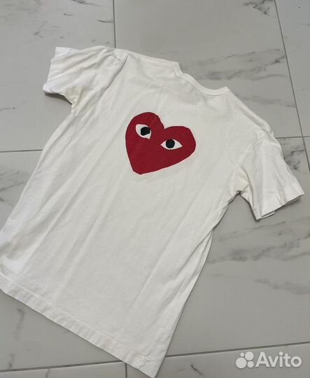 Футболка comme des garcons