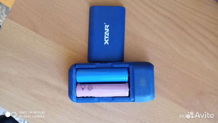 Зарядка, акулмяторы 3,7v+ телефон