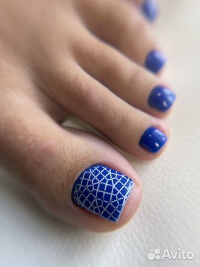 Маникюр /педикюр