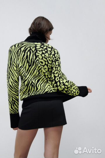 Свитер женский zara animal print с воротником