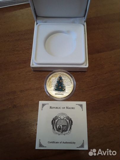 Монета 10 долларов Науру/ Nauru. Елка